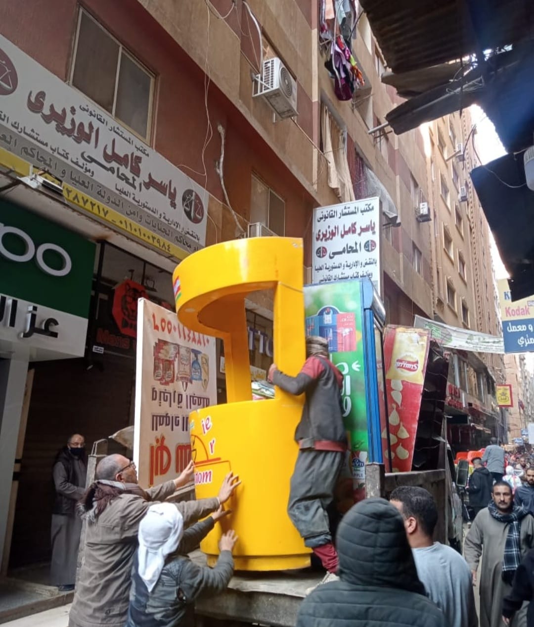 أحياء المنطقة الجنوبية تواصل الحملات اليومية لإزالة الاشغالات