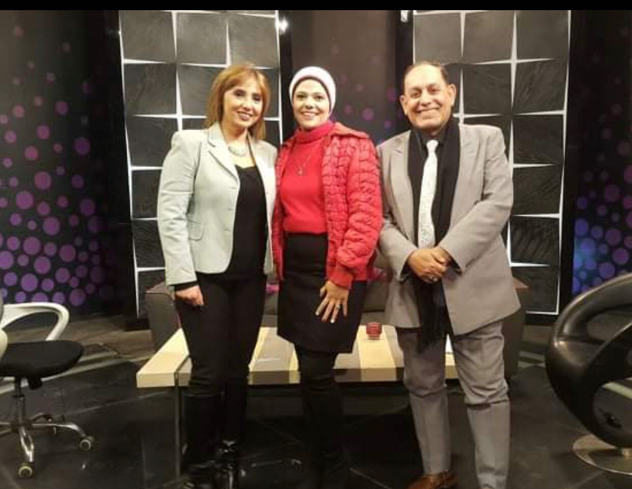 غدا الكاتب والمخرج المسرحي مجدي محفوظ في نجوم علي لايف