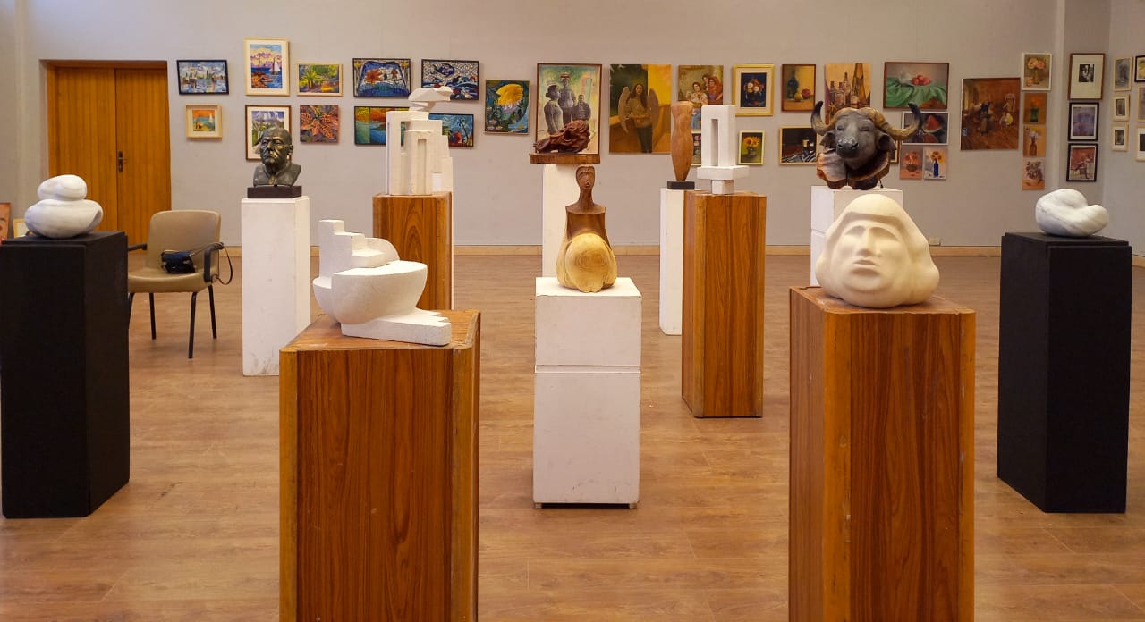 افتتاح معرض لبيع أعمال الطلاب بكلية الفنون الجميلة بجامعة حلوان