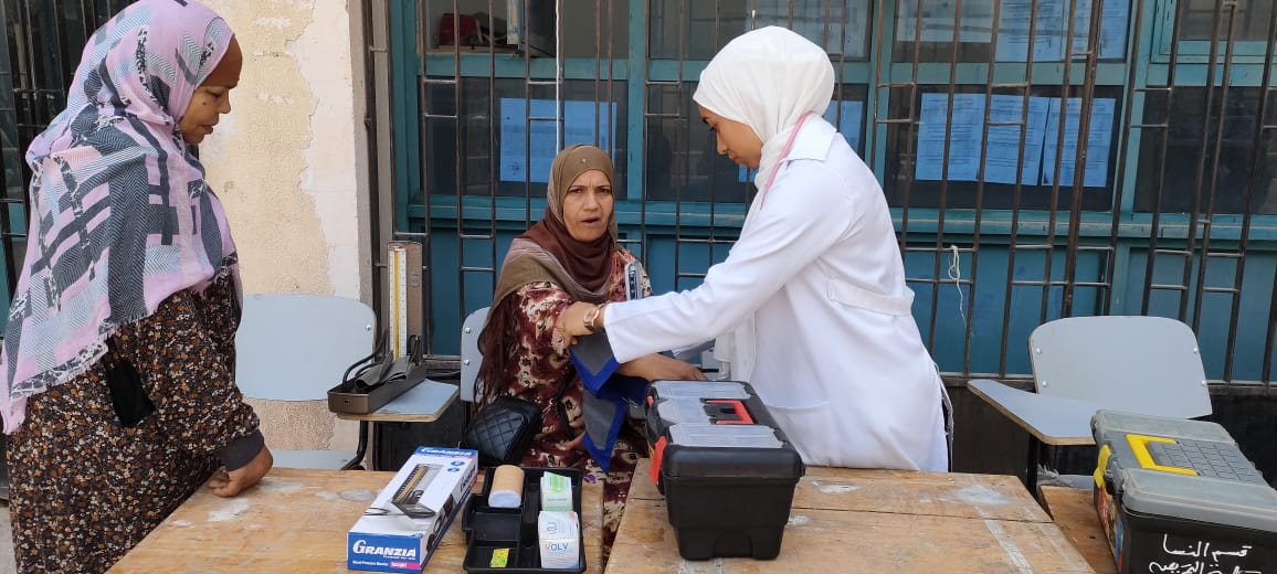قافلة تمريضية تثقيفية عن رعاية المرأة الحامل .. تنظمها تمريض حلوان
