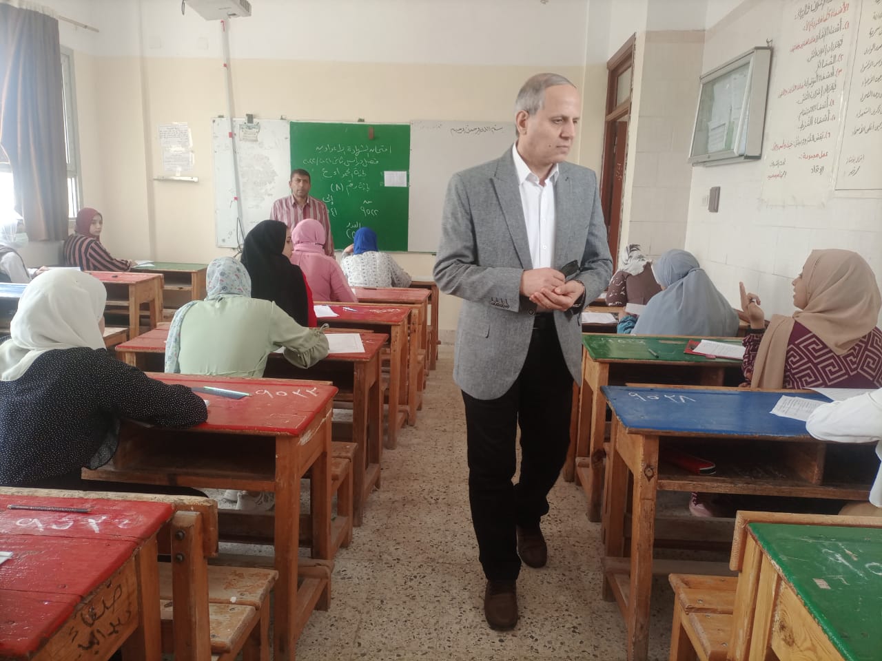غياب 472 طالب وطالبة عن أداء امتحانات الشهادة الإعدادية بكفر الشيخ وغرف العمليات لم ترصد شكاوى