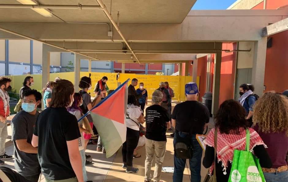 احتجاجات في كاليفورنيا على زيارة رئيس البلدية لدولة الاحتلال الإسرائيلي