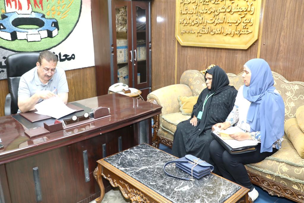 خلال لقائه اليومي بالمواطنين محافظ المنوفية يوجه إدارة التفتيش والمتابعة بفحص عدد من الشكاوى والعرض عليه