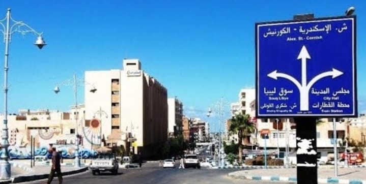محافظ مطروح يتابع جهود ادارة المرور فى تيسير الحركة المرورية بمدينة مرسي مطروح