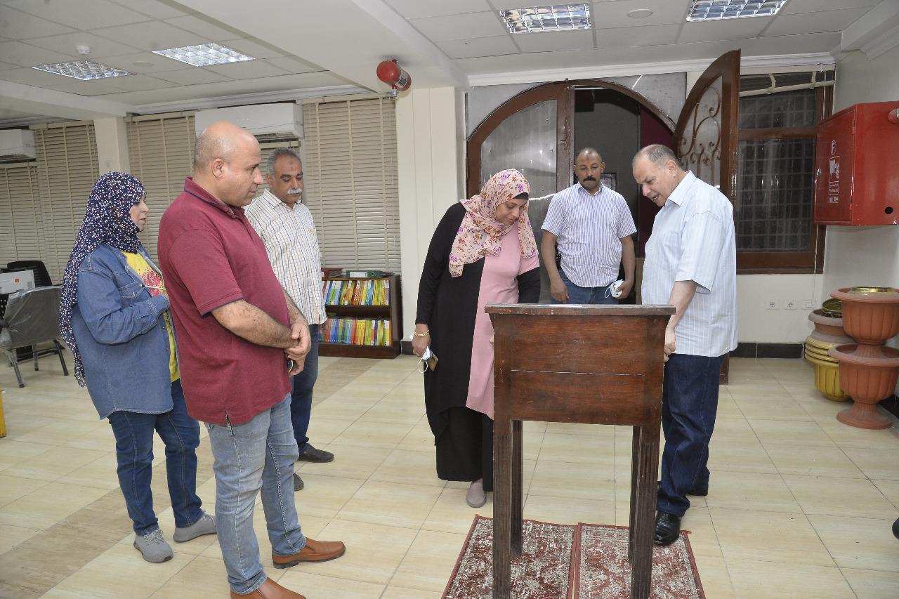 محافظ أسيوط يتفقد الأعمال النهائية لتطوير فرع مكتبة مصر العامة بالمحافظة تمهيداً لافتتاحها أمام المواطنين