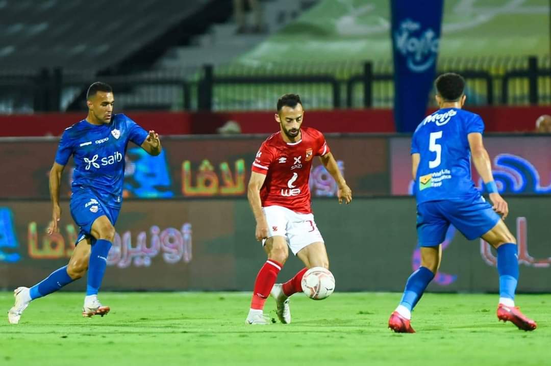 التعادل الإيجابي يحسم نتيجة مباراة القمة