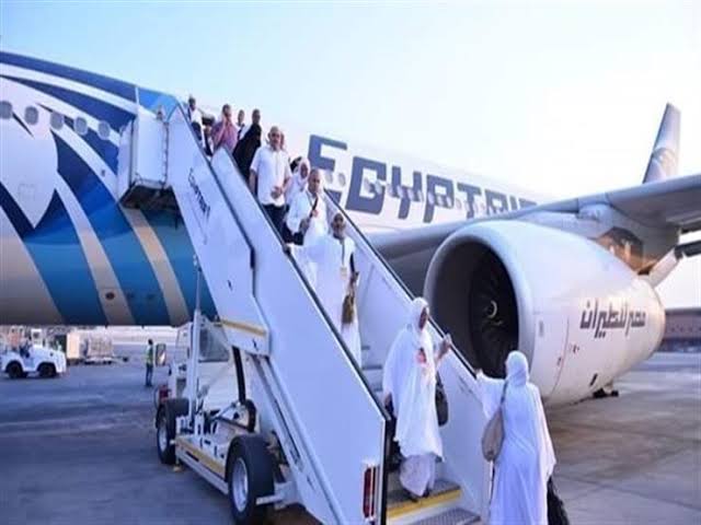 مصر للطيران تسير  ١١ رحلة جوية إلي جدة والمدينة المنورة لنقل ضيوف الرحمن