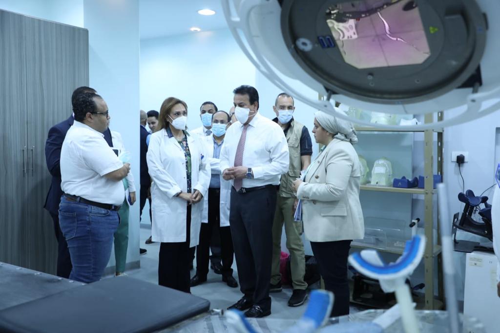 عبد الغفار يتفقد مستشفى السلام التخصصي ومركز أورام السلام لمتابعة سير العمل