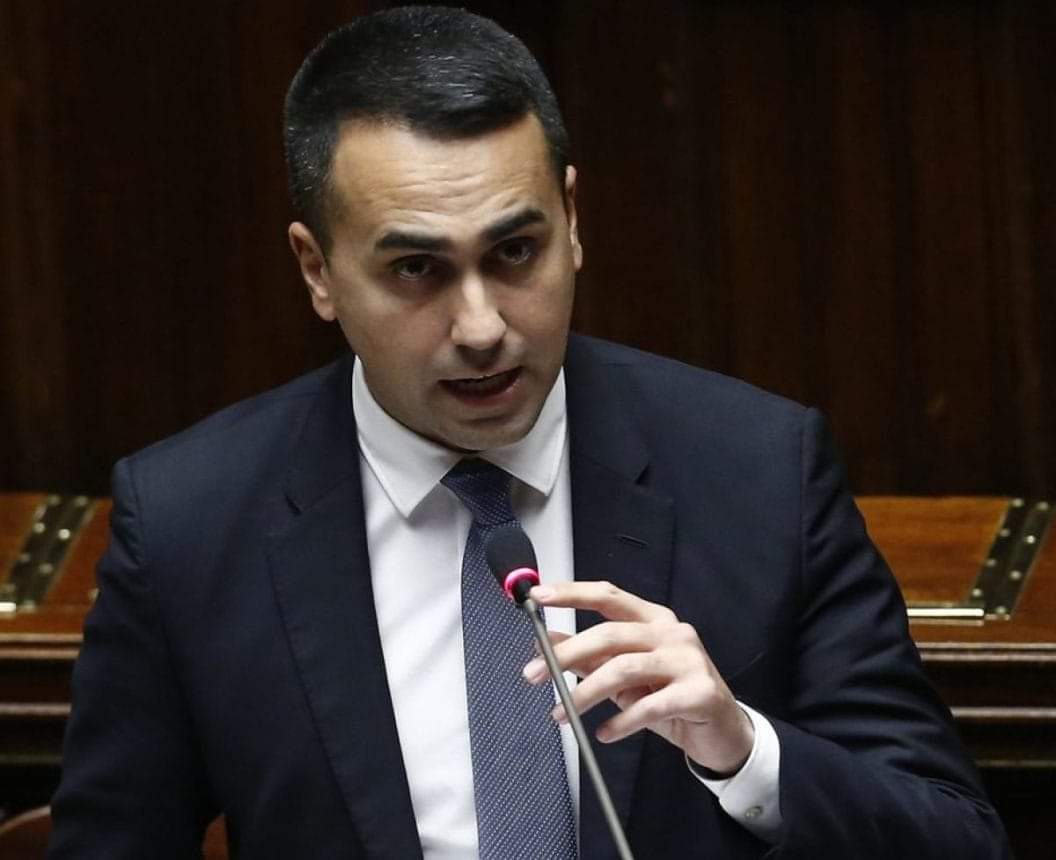 تدشين حزب جديد في إيطاليا.. ووزير الخارجية يتعهد بـ"الإعتدال"