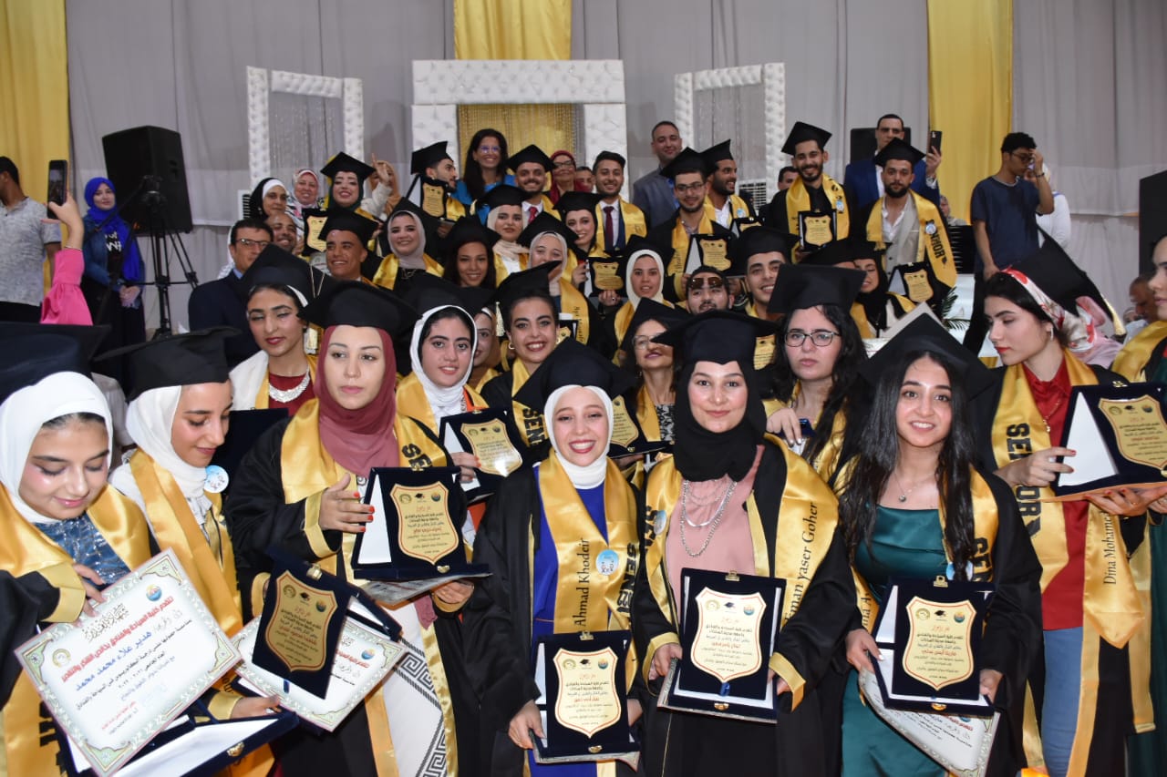 كلية السياحة والفنادق جامعة مدينة السادات تحتفل بتخريج دفعة ٢٠٢١- ٢٠٢٢