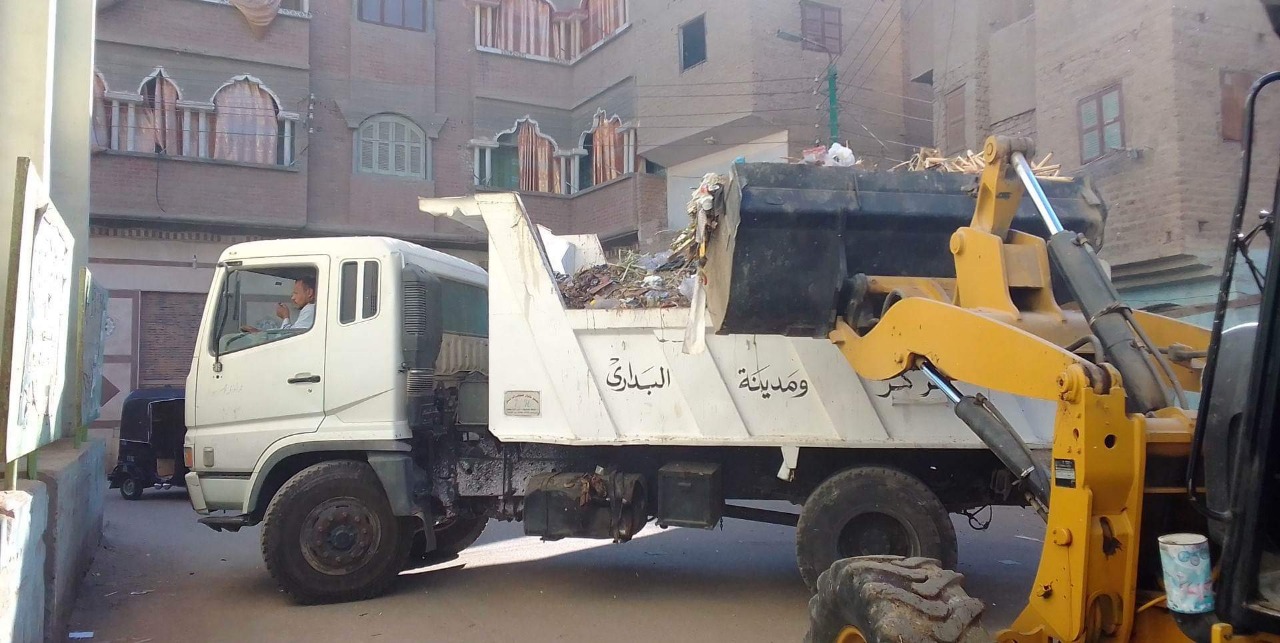 محافظ أسيوط: حملات نظافة وتجميل مستمرة بالقرى والمراكز وانطلاق الحملات بعدد 7 مراكز