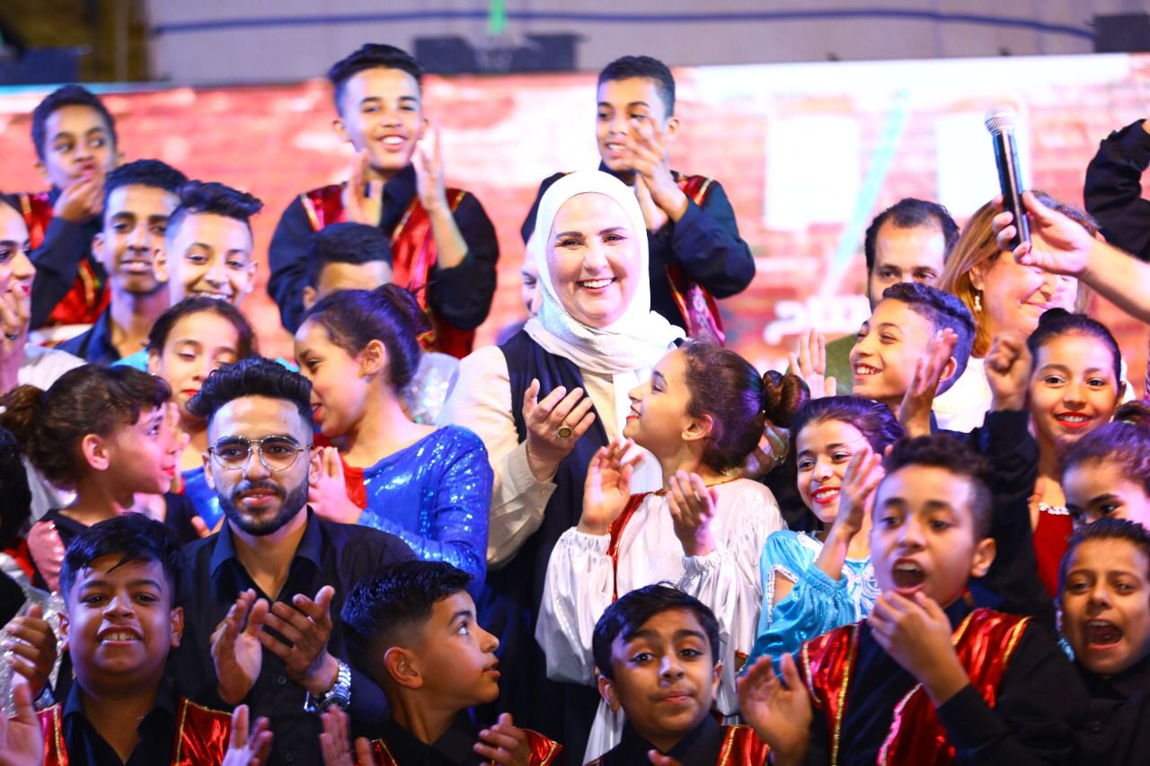 وزيرة التضامن الاجتماعي تستعرض تقريرًا عن الجهود والخدمات المقدمة للأطفال في مصر