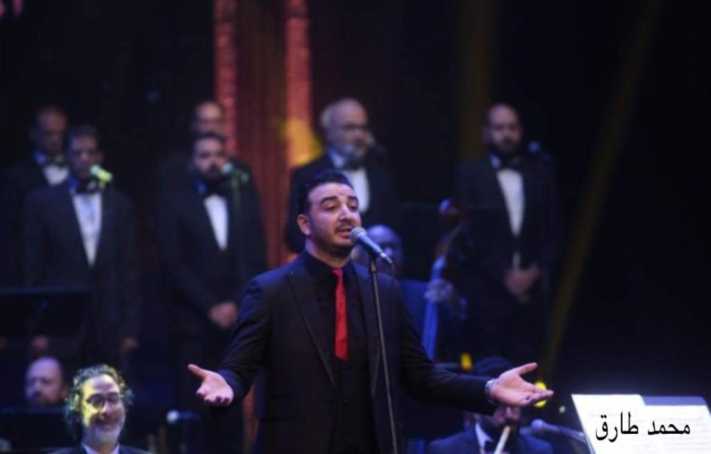 عبد الوهاب وبليغ وكمال الطويل في حفل القومية علي المسرح الكبير
