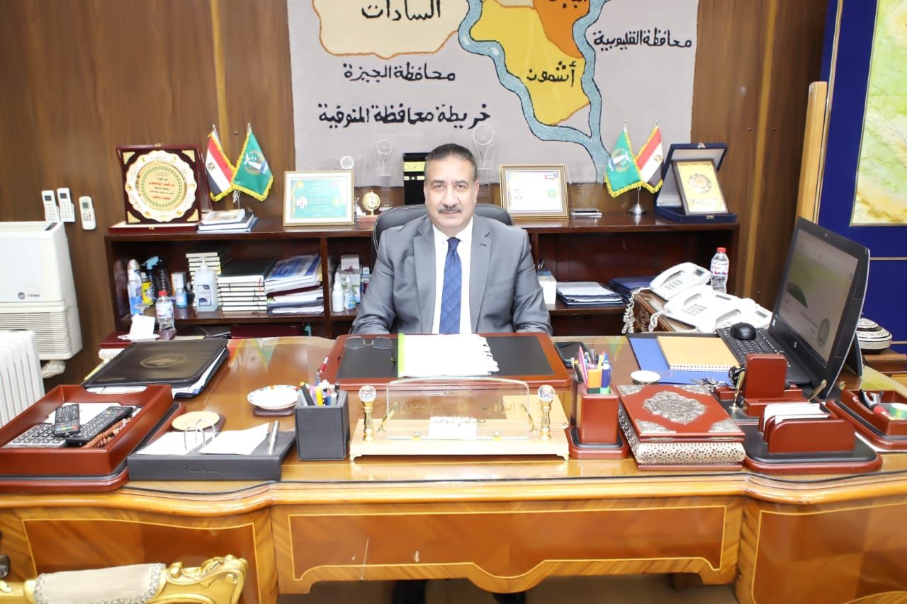 محافظ المنوفية يتابع الموقف التنفيذى لخطة رصف الطرق بركة السبع والشهداء ومنوف وطرق اشمون بالمبادرة الرئاسية " حياة كريمة"
