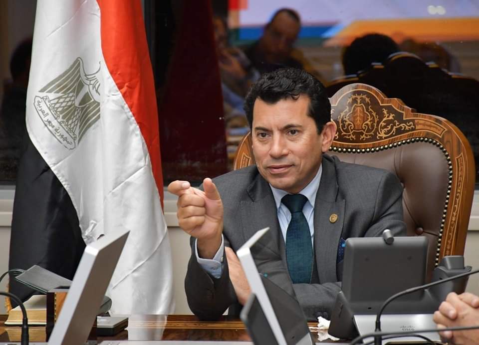 وزير الرياضة يكلف لجنة للتحقيق في أزمة تذاكر ودية مصر وبلجيكا