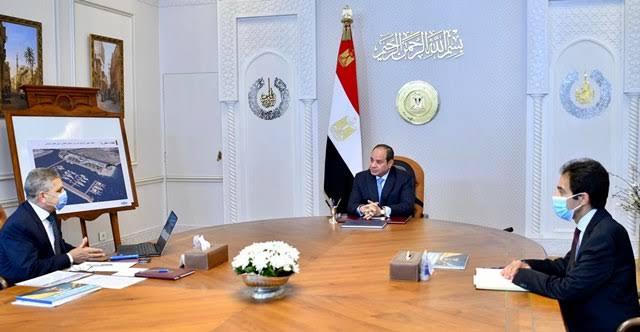 الرئيس السيسى يتابع مع الفريق اسامه ربيع نشاط هيئة قناة السويس