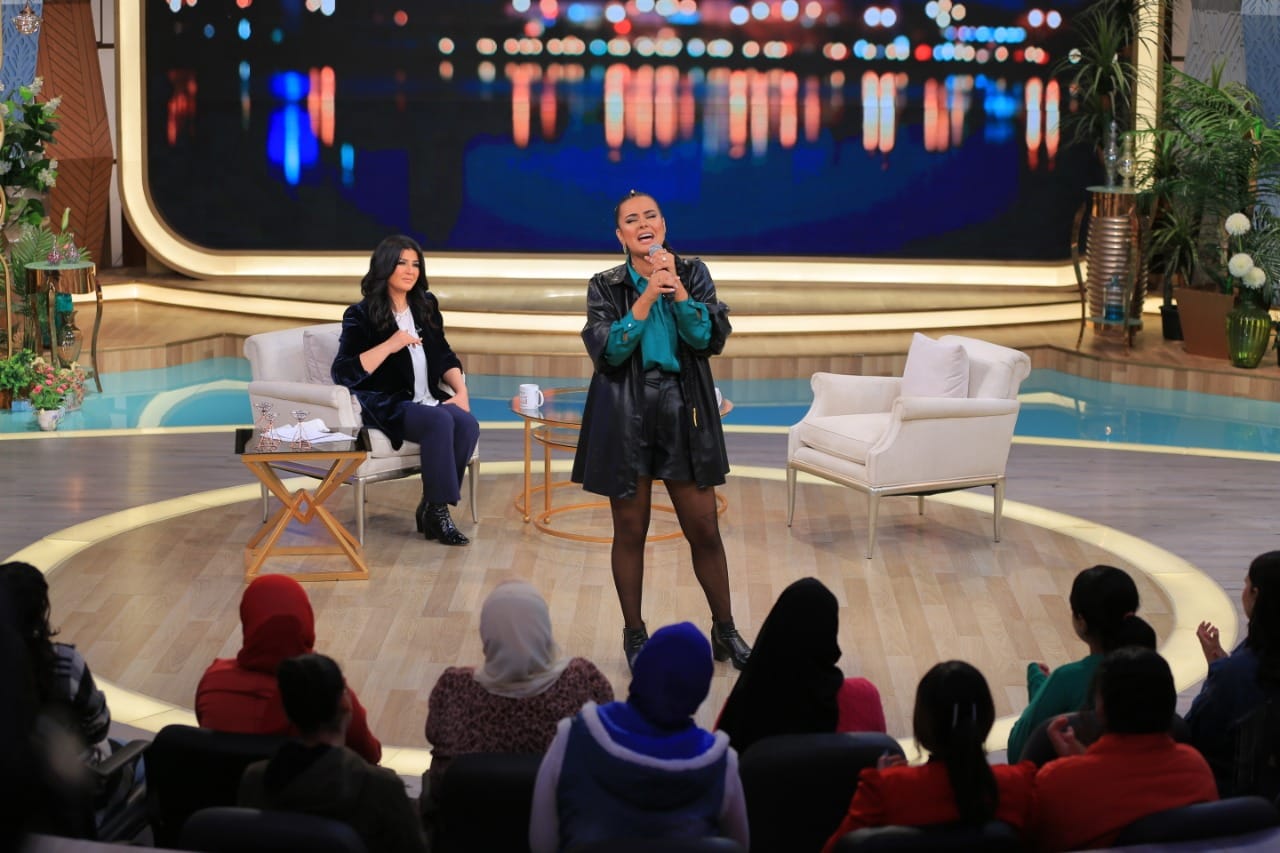 *دينا الوديدي: درست ترجمة.. ودخلت الفن لأجل التمثيل وليس الغناء*