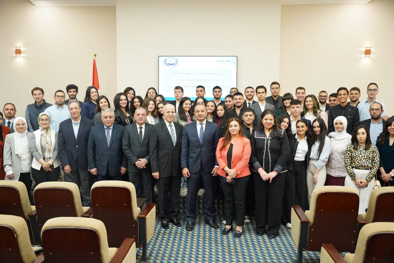 وزارة التخطيط تنظم ورشة عمل لطلاب الأكاديمية العربية للعلوم والتكنولوجيا والنقل البحري