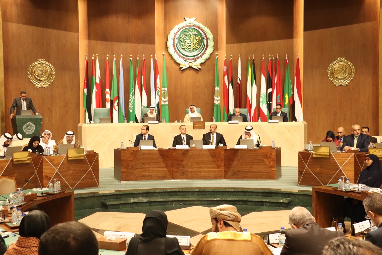 البرلمان يناقش عدد من القضايا العربية وإصدار قانون استرشادي بشأن مكافحة الجرائم والابتزاز الإلكتروني