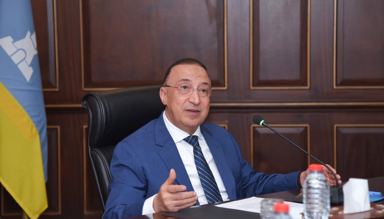 محافظ الإسكندرية يصدر حركة تنقلات محدودة لرؤساء الأحياء