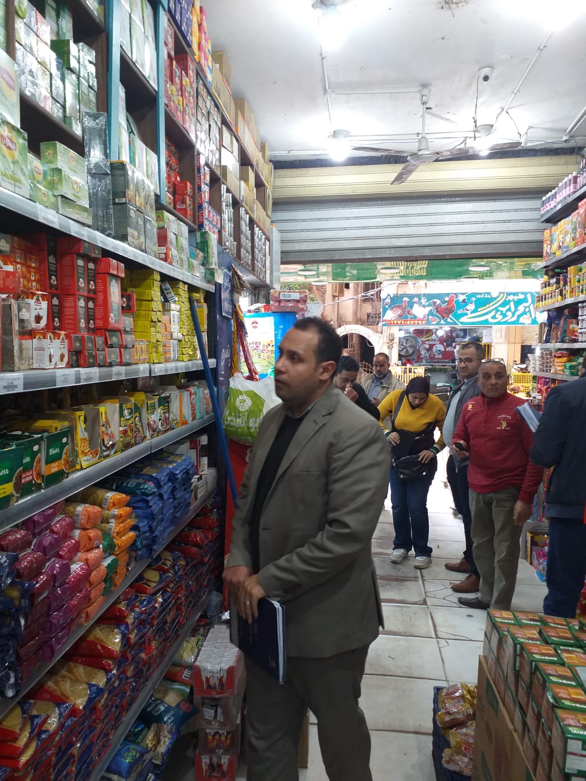 محافظ الإسكندرية : جهاز حماية المستهلك يحرر 78 محضر ضد المنشآت التجارية المخالفة خلال التفتيش علي361 منشأة تجارية في 10 أيام