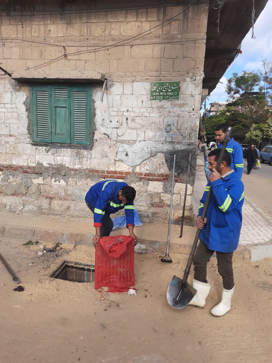 إعادة تطهير الشنايش والطابق بجميع المناطق الساخنة بأحياء الإسكندرية