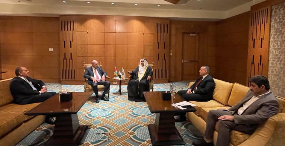 *رئيس البرلمان العربي يشيد بدور المملكة الأردنية الهاشمية لتعزيز منظومة العمل العربي المشترك تحت قيادة جلالة الملك عبدالله الثاني*