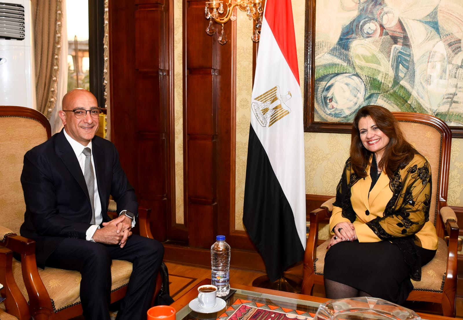 وزيرة الهجرة تستقبل مستثمرا مصريا بارزا بأمريكا لبحث الاستثمار في مصر وتوفير فرص عمل للشباب