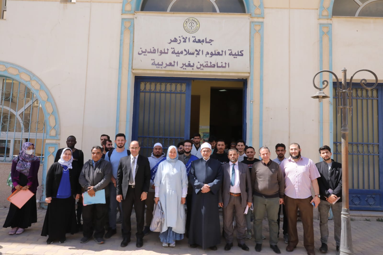 رئيس جامعة الأزهر يفتتح دورة تأهيلية لطلاب الدراسات العليا بكلية العلوم الإسلامية للوافدين