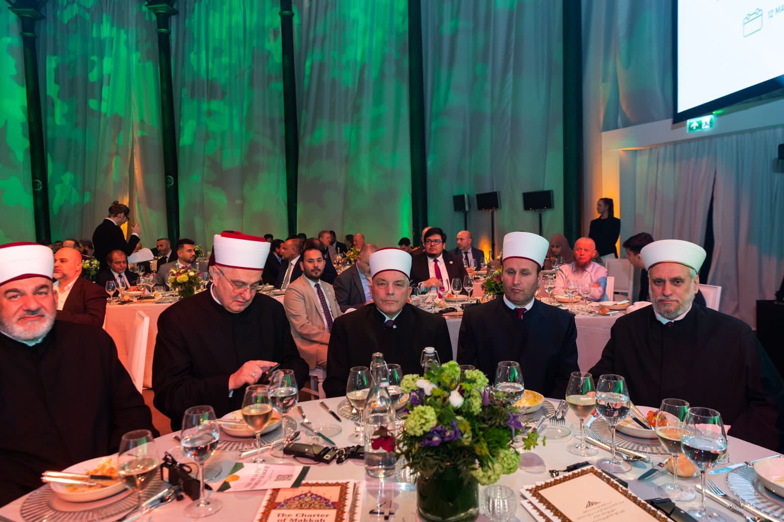 بحضور برلمانيين وممثلين عن أتباع الأديان..انطلاق اللقاء الأول لأكثر من 300 شخصية إسلامية أوروبية