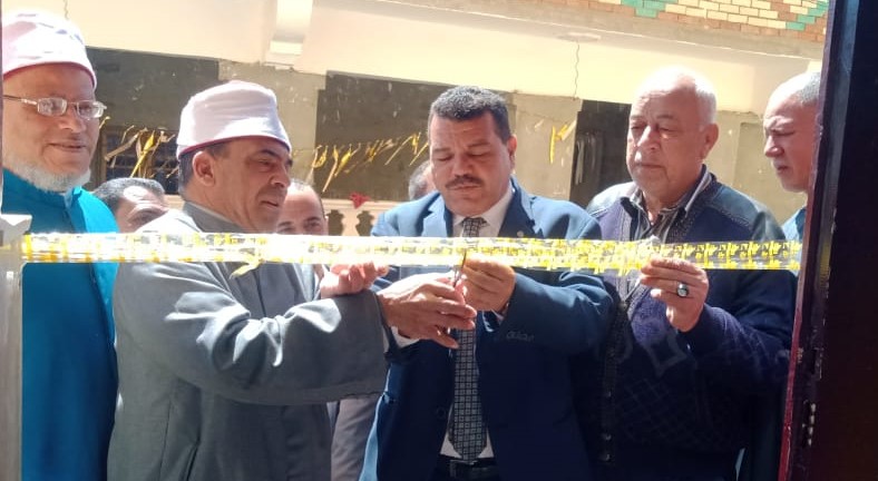 محافظ بني سويف ينيب رئيس مدينة الفشن  لافتتاح مسجد النور  بعزبة عبد اللطيف