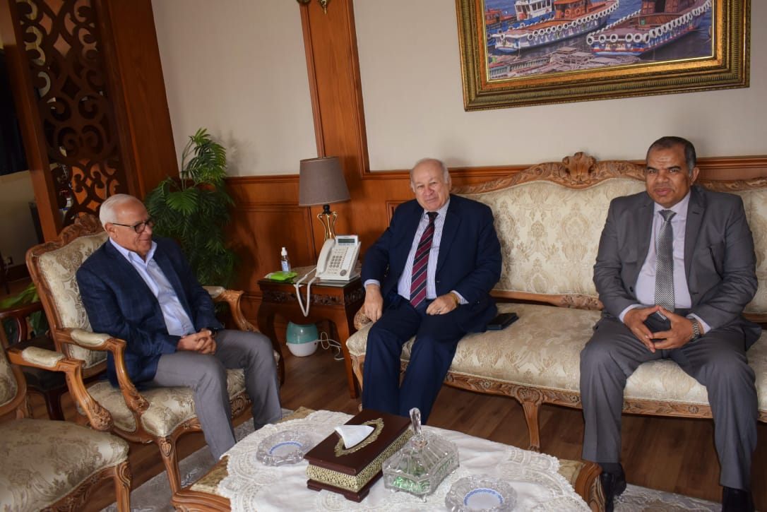 محافظ بورسعيد يستقبل رئيس هيئة قضايا الدولة ببورسعيد