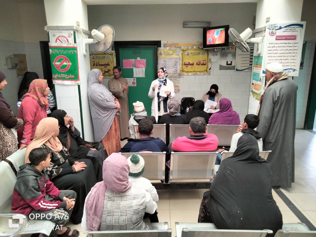 تقديم الخدمات الطبية لـ 650 مواطن بقافلة حياة كريمة بقرية بكفر الشيخ