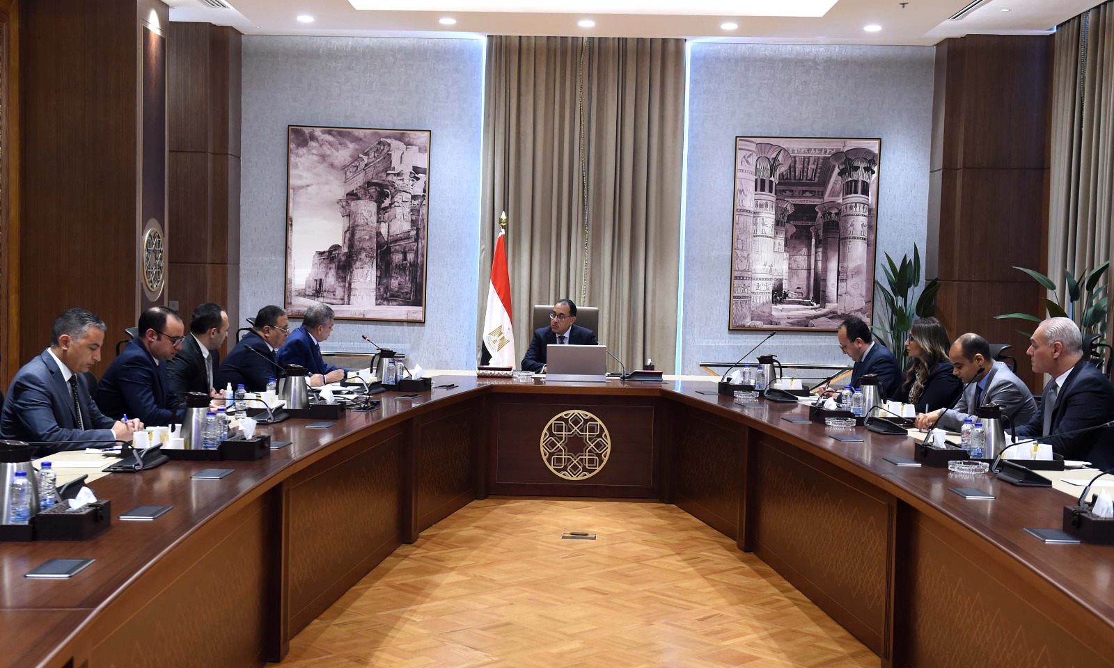 رئيس الوزراء يتابع تطوير المنطقة والطرق المحيطة بالمتحف المصري الكبير