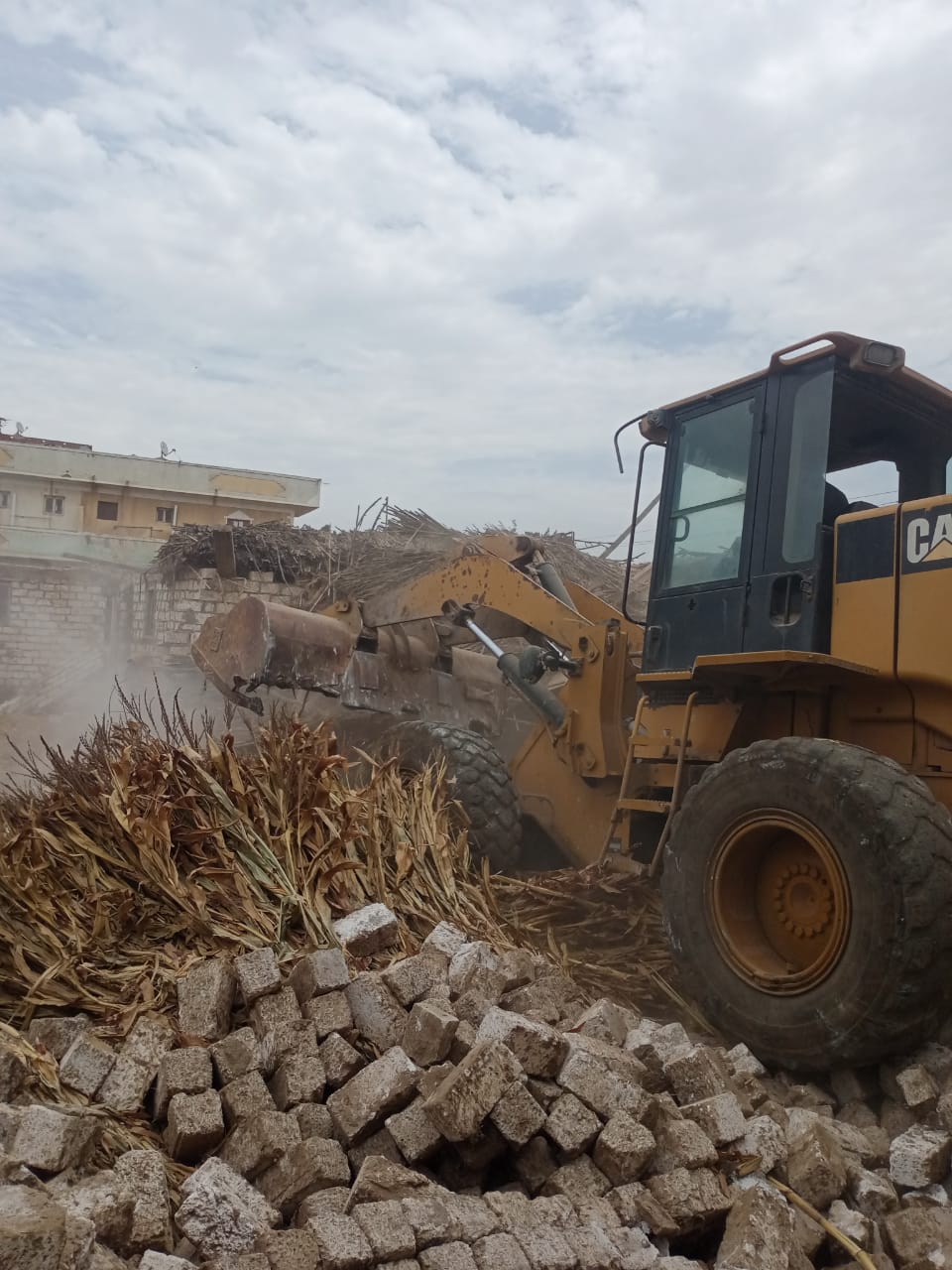 إزالة 56 حالة تعدي على الأراضي بمراكز ومدن محافظة البحيرة