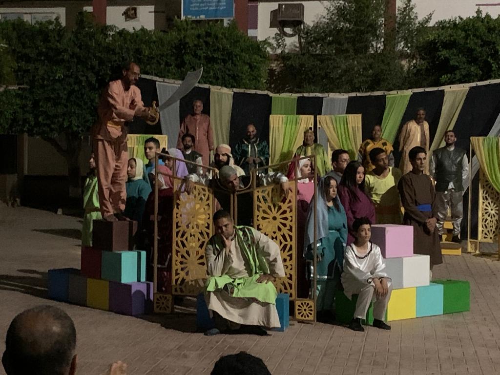 ثقافة بني مزار بالمنيا تقدم أولى ليالي العرض المسرحي مغامرة رأس المملوك جابر