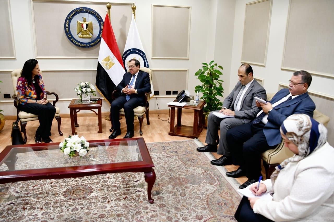 وزير البترول يلتقى  الرئيس التنفيذي لهيئة فولبرايت في مصر