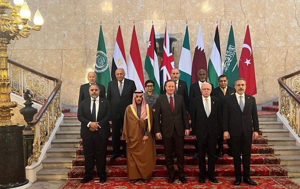 سامح شكري يلتقي والوزراء أعضاء اللجنة الوزارية العربية/الإسلامية مع وزير الخارجية البريطاني في لندن