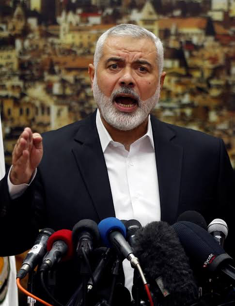 وصول رئيس المكتب السياسي لحركة حماس إلى العاصمة المصرية القاهرة لإجراء مباحثات مع المسؤولين المصريين حول تطورات العدوان على قطاع غزة والعديد من الملفات الأخرى