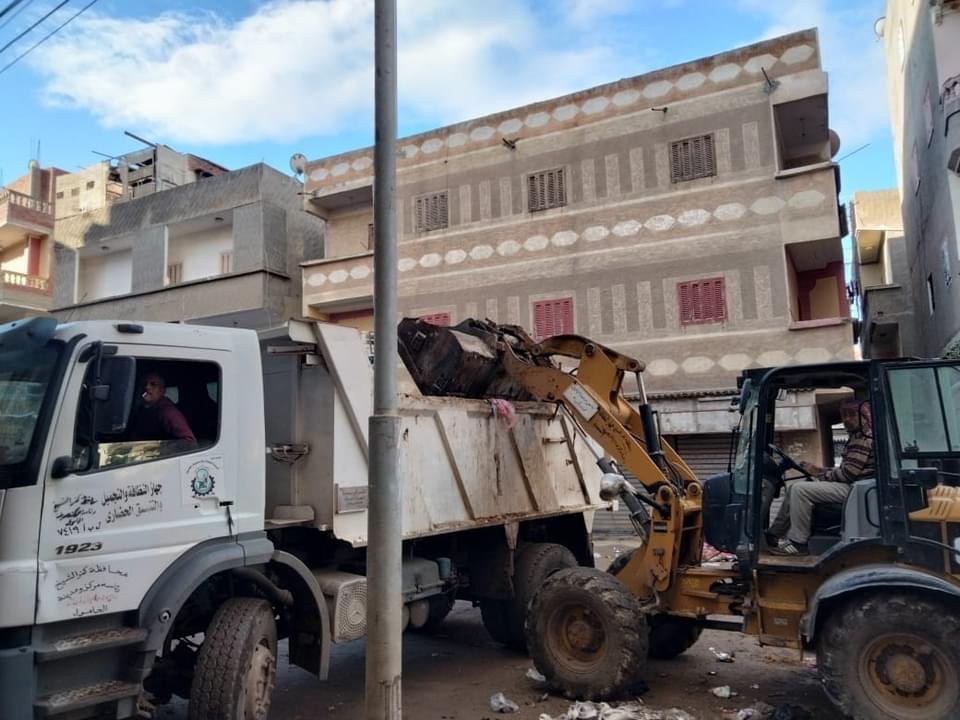 محافظ كفرالشيخ: حملات مكثفة للنظافة وتطهير شبكات صفايات الأمطار والصرف الصحى ورفع الإشغالات ومتابعة حركة نقل الركاب بمراكز ومدن المحافظة