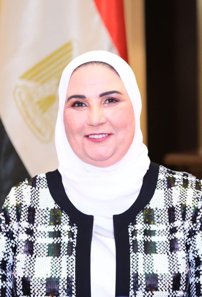 وزيرة التضامن الاجتماعي تعلن فتح حساب استثنائي فرعي ضمن حسابات الصندوق العربي للعمل الاجتماعي دعمًا للشعب الفلسطيني في قطاع غزة
