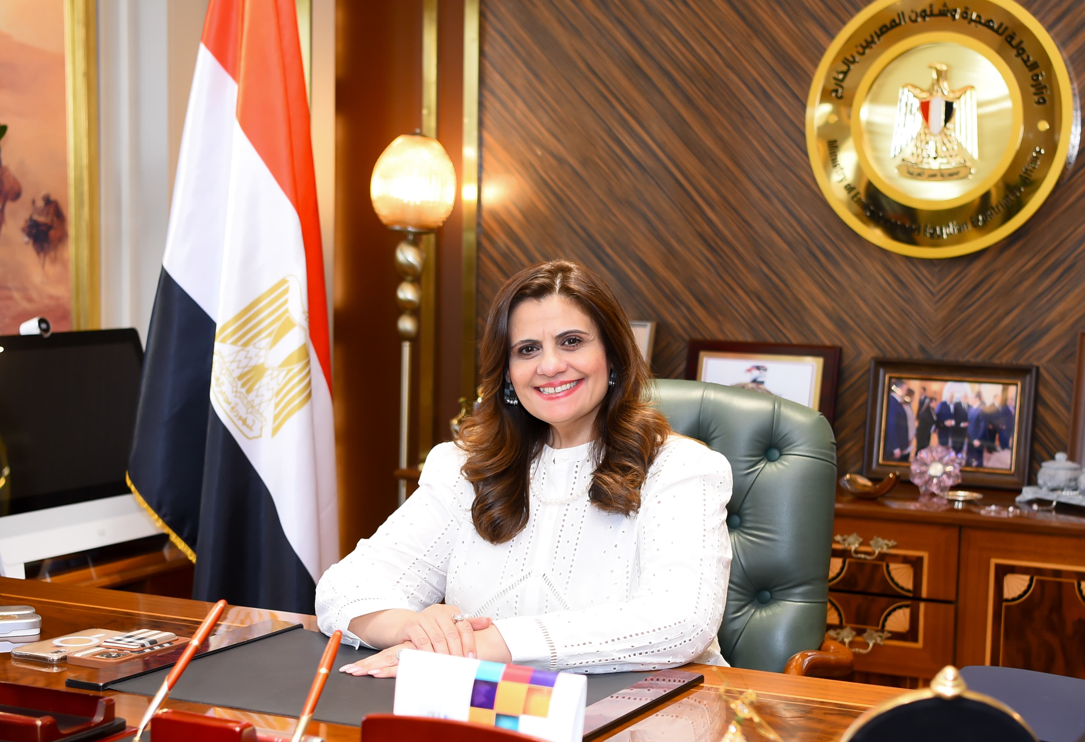 وزيرة الهجرة ترد على استفسارات المصريين بالخارج وتؤكد: 28 أبريل الجاري نهاية "مبادرة السيارات"