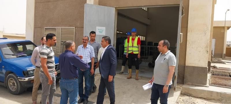 مساعد نائب " رئيس هيئة المجتمعات العمرانية " يتفقد محطات الصرف الصحي ورافع مياه للشرب بمدينة بدر