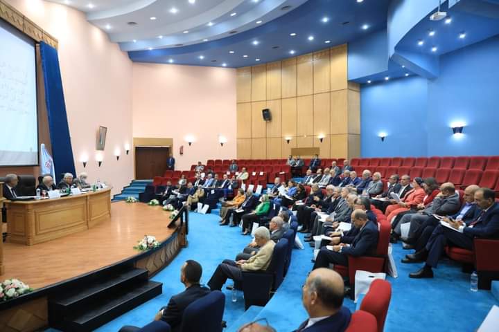 رئيس جامعة المنوفية يشارك في إجتماع مجلس الجامعات الخاصة بالجامعة المصرية الروسية