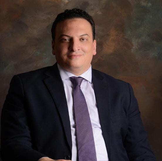  د. محمد  المغربي  :    قرار  الرقابة المالية  بوقف إصدار التراخيص لشركات التمويل الاستهلاكى و  متناهى الصغر  لتقليل احتمالات التعثر لدى العملاء  و كبح جماح   التضخم