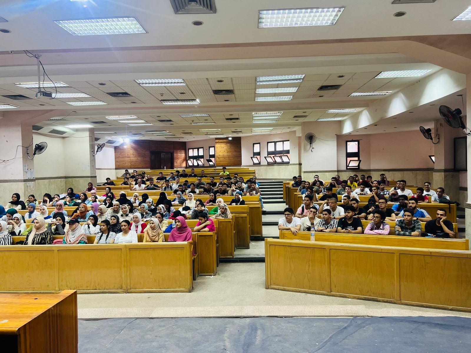 كلية علوم التغذية جامعة حلوان تنظم ندوة حول الذكاء الاصطناعي والتغذية العلاجية