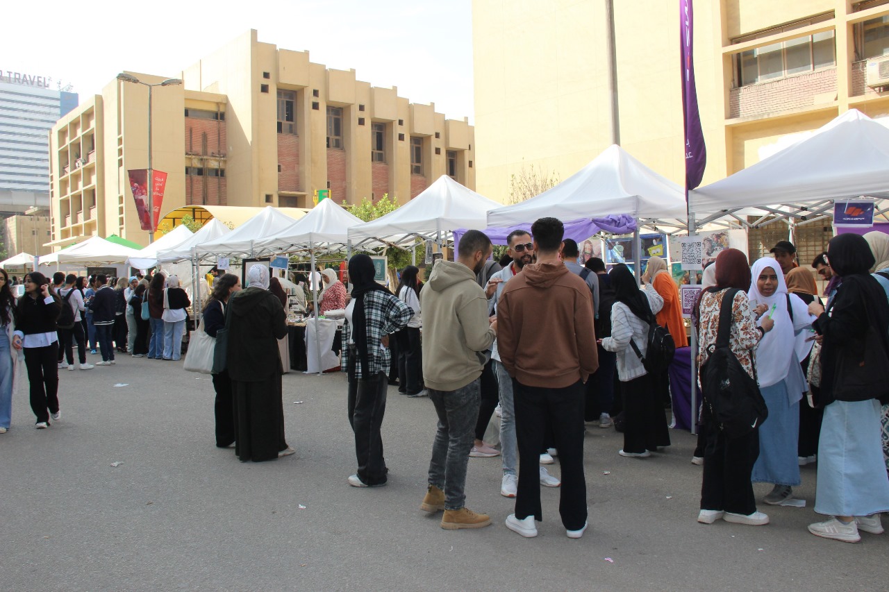 " معرض صنع في مصر " بجامعة عين شمس بالحرم الجامعي "ب" 