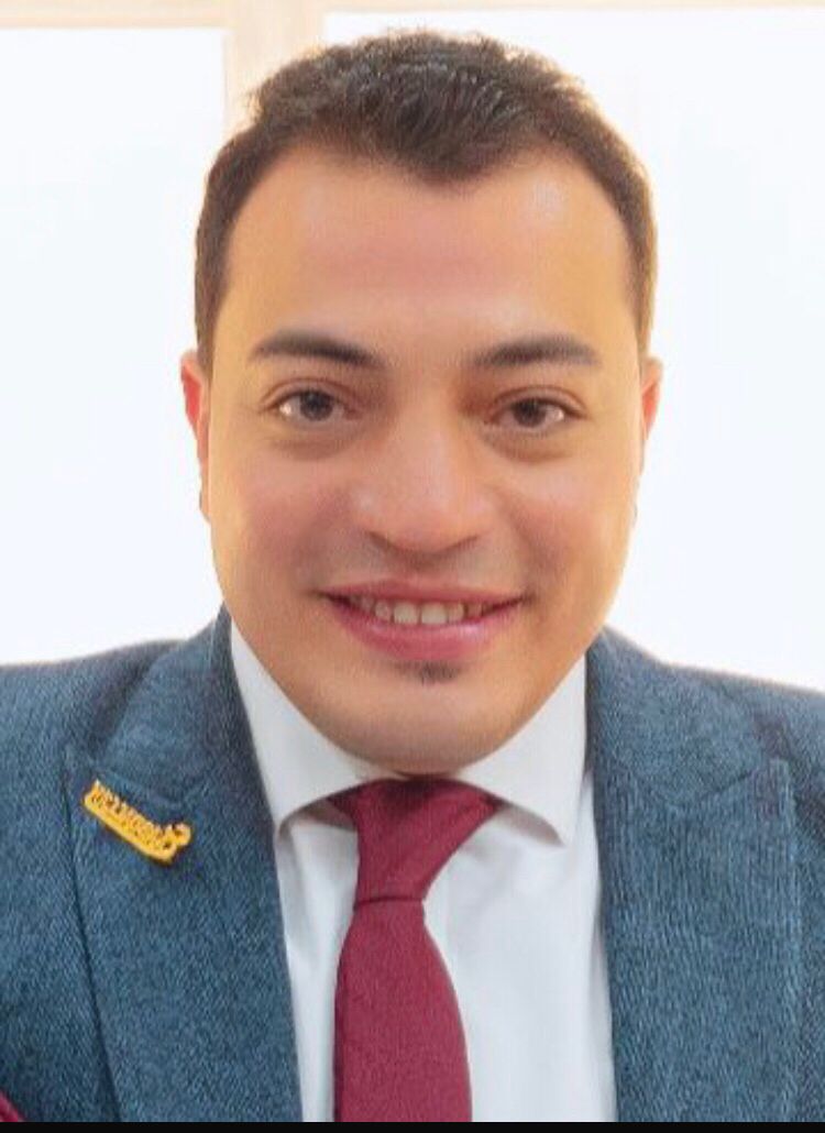 عادل عبدالله عبده يكتب من التعزية إلى السيلفي"انحراف مآتمنا عن جوهرها الإنساني في عصر  الرقمنة والسوشيال ميديا"