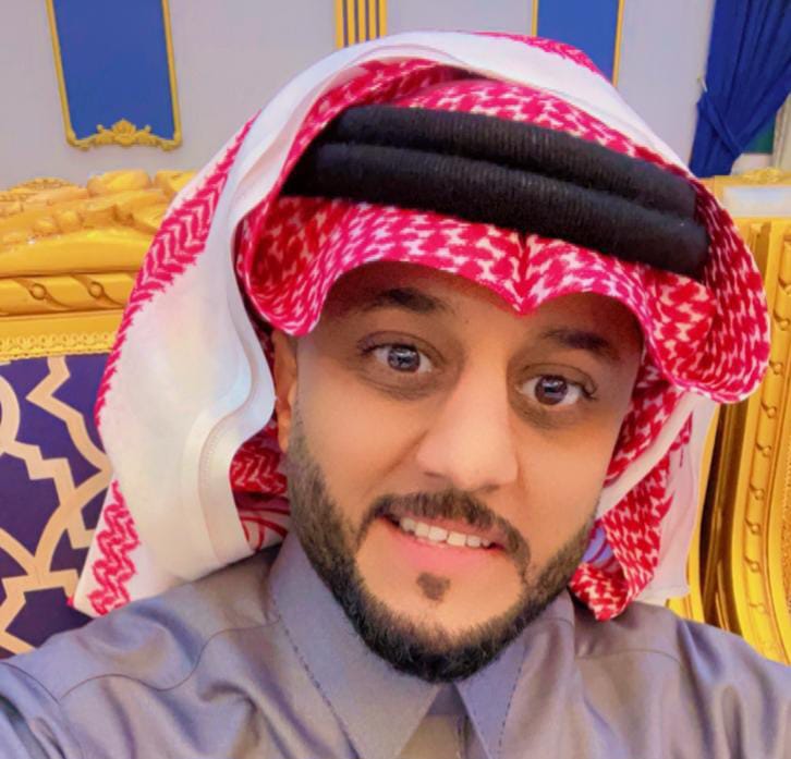 محمد ناصر الخليفة: ريادة في التسويق العقاري وإدارة المشاريع