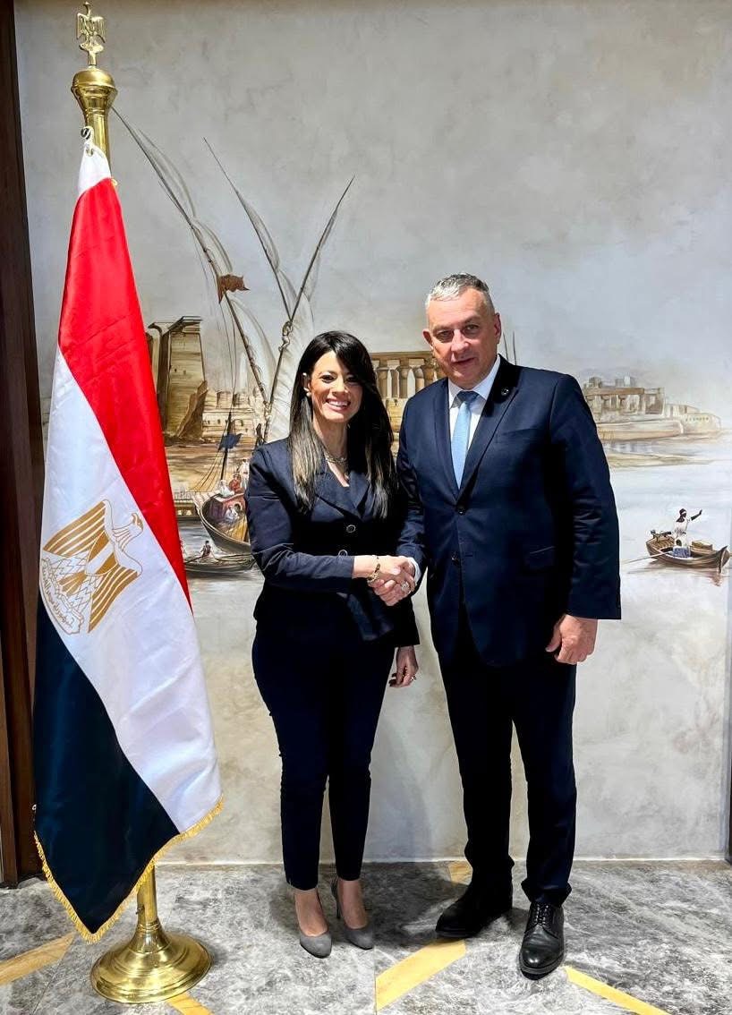 د. رانيا المشاط تلتقي المفوض الأوروبي للشراكات الدولية لبحث سبل تعزيز العلاقات الاقتصادية مع «فريق أوروبا